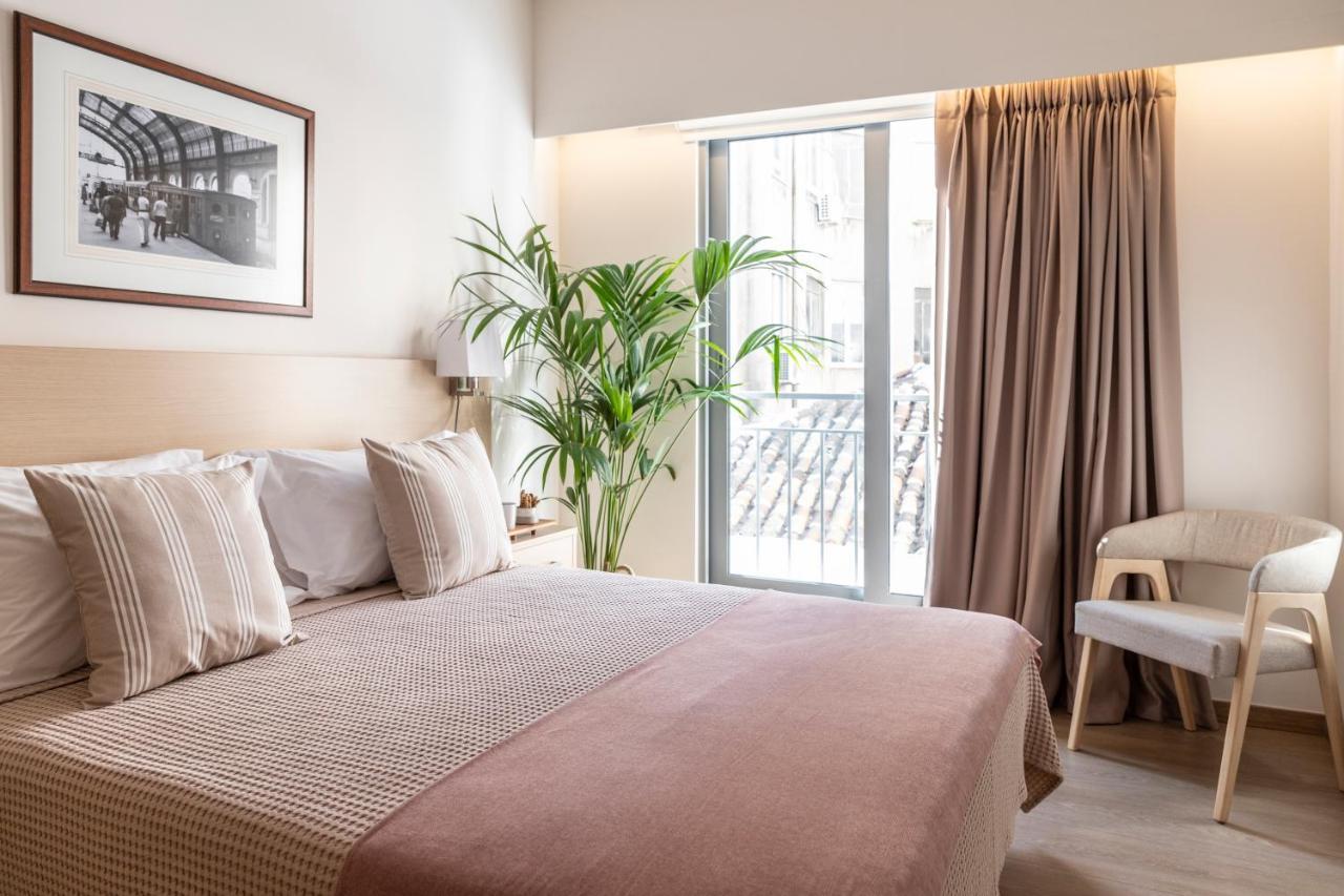 Gallery Suites & Residences Piraeus Bagian luar foto