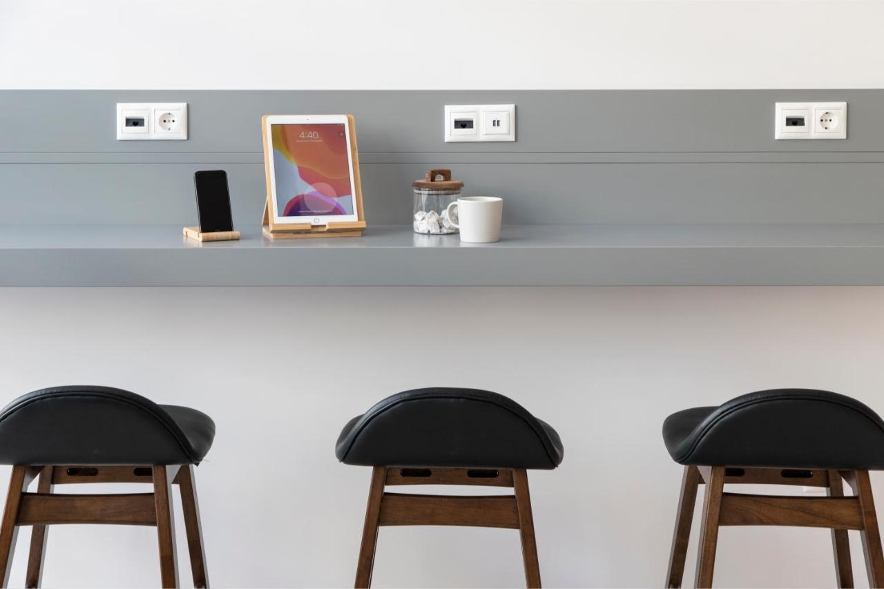 Gallery Suites & Residences Piraeus Bagian luar foto