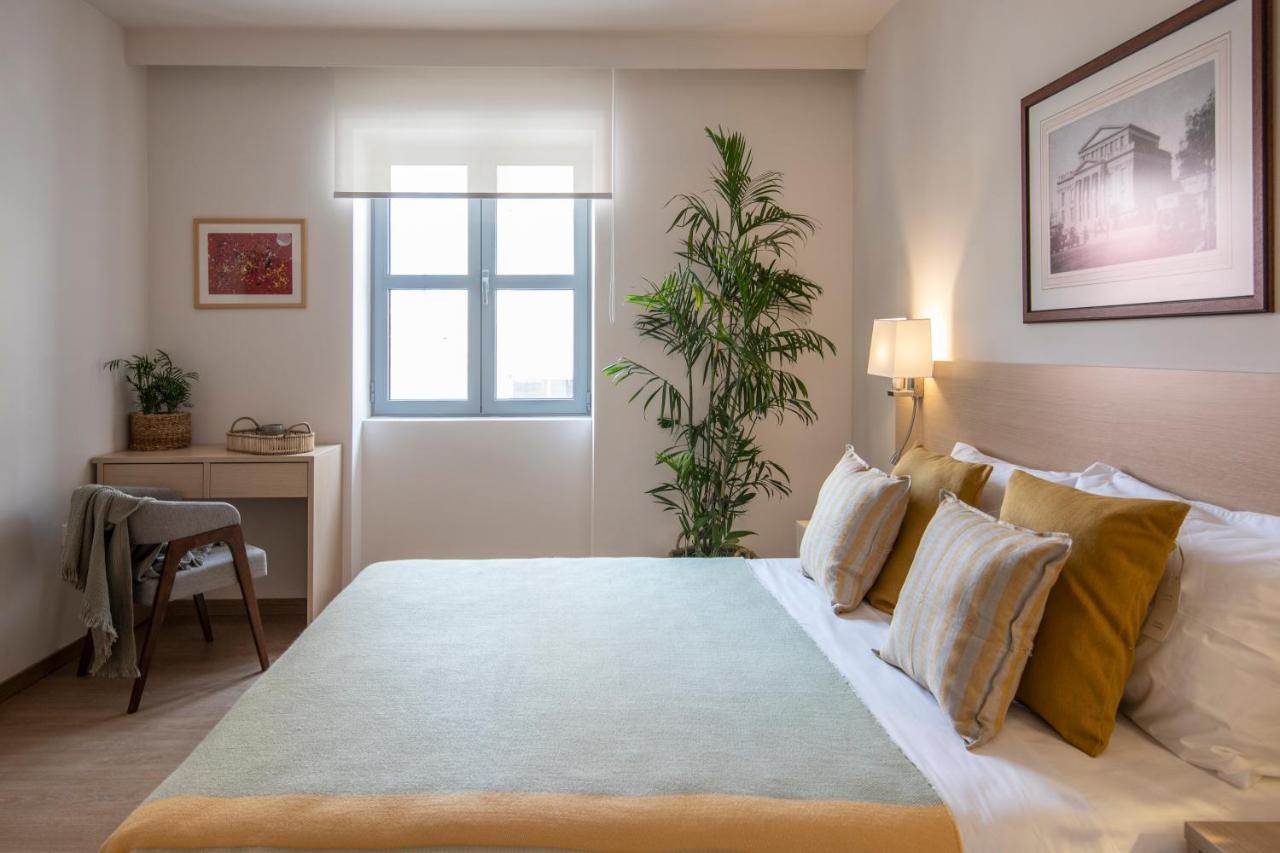Gallery Suites & Residences Piraeus Bagian luar foto