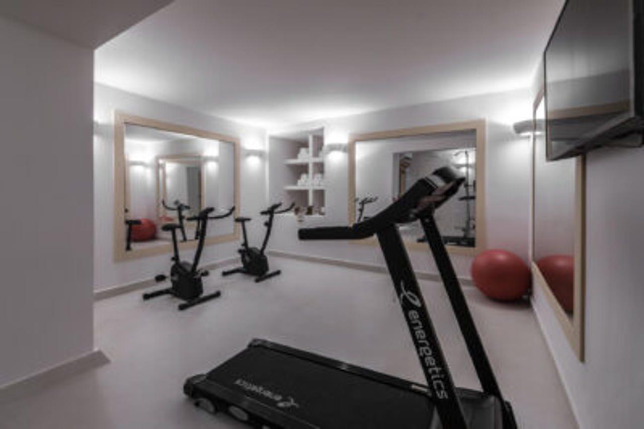 Gallery Suites & Residences Piraeus Bagian luar foto