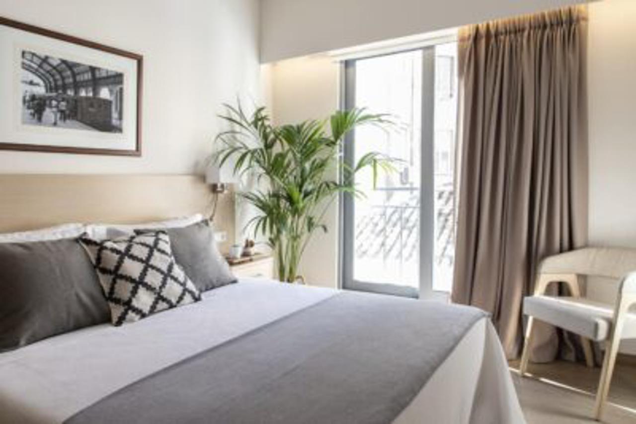 Gallery Suites & Residences Piraeus Bagian luar foto